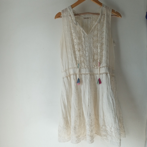 LoveShackFancy Dresses & Skirts - LoveShackFancy Small Embroidered Lace Dress
